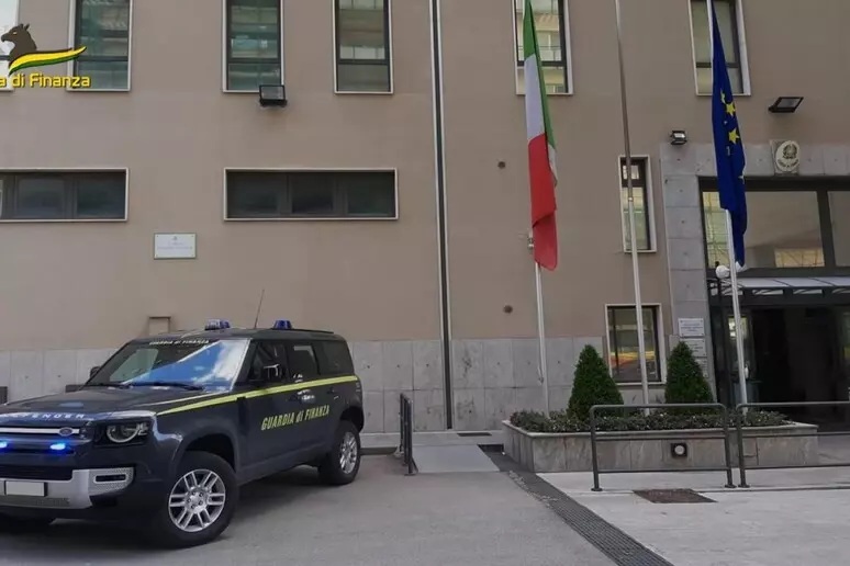 guardia di finanza palermo