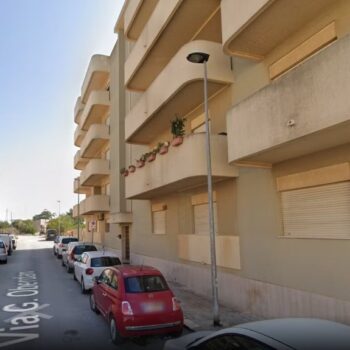 marsala_donna cade dal balcone